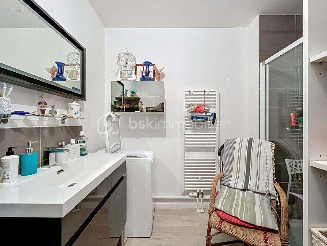 Appartement à MONDEVILLE