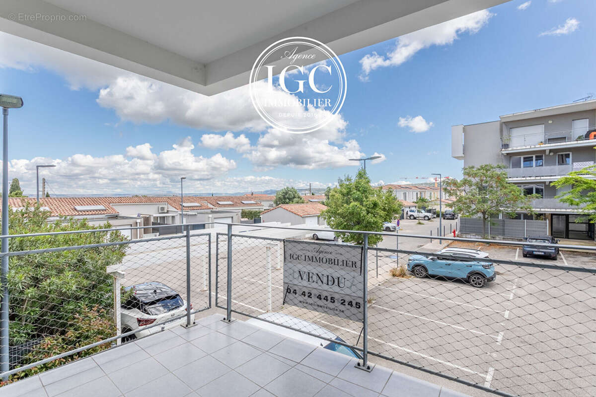 Appartement à CHATEAUNEUF-LES-MARTIGUES
