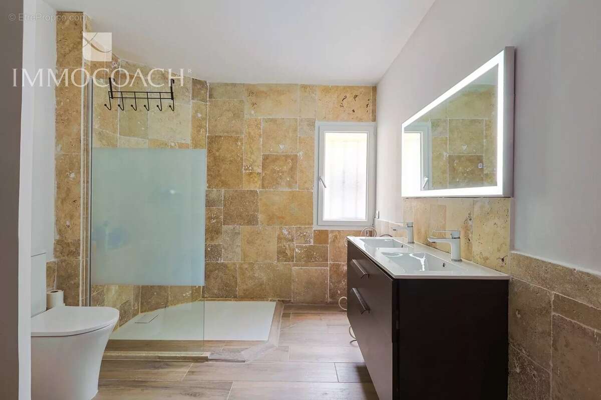 Maison à CARQUEIRANNE