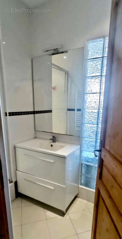 Appartement à MARSEILLE-6E