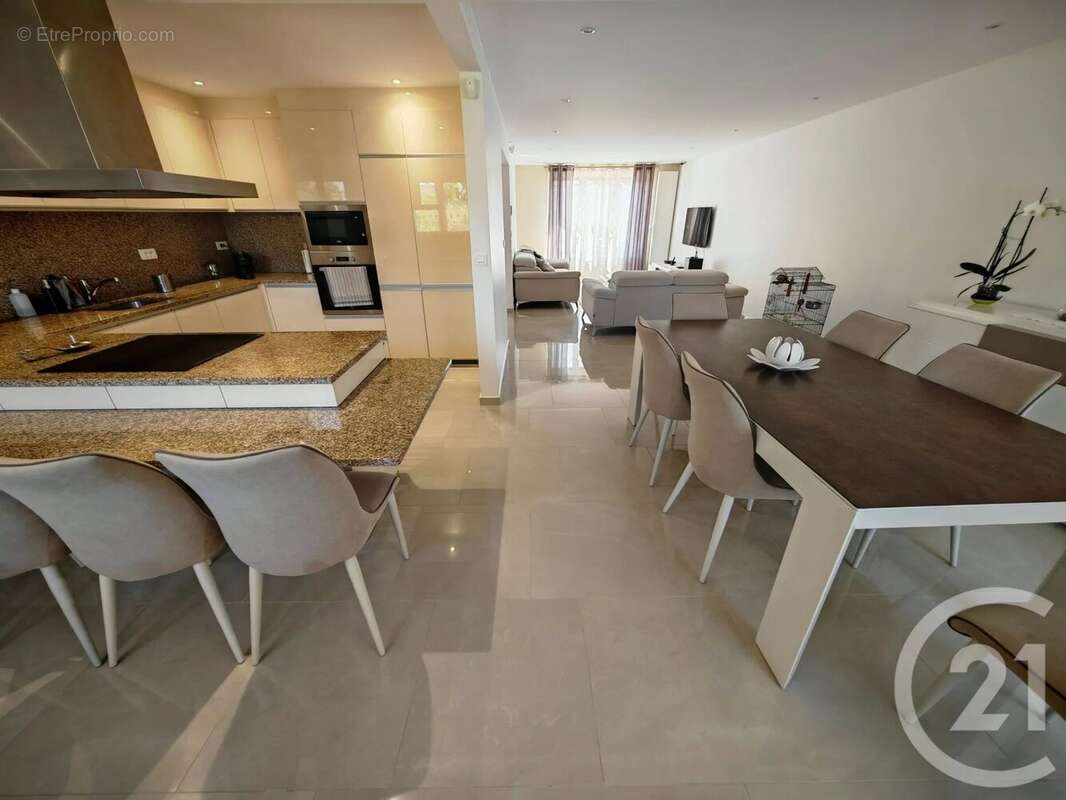 Maison à LA FRETTE-SUR-SEINE