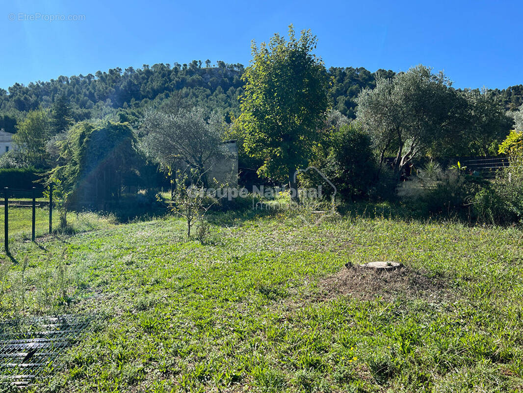 Terrain à AUBAGNE