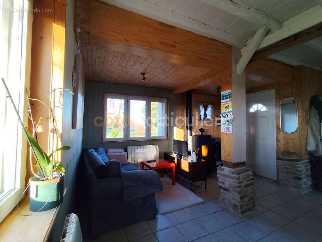 Maison à LE MESNILLARD