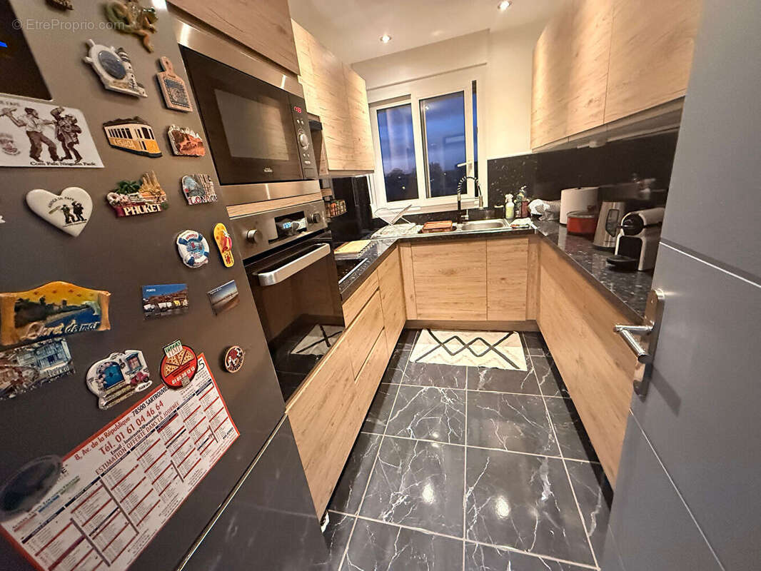 Appartement à SARTROUVILLE