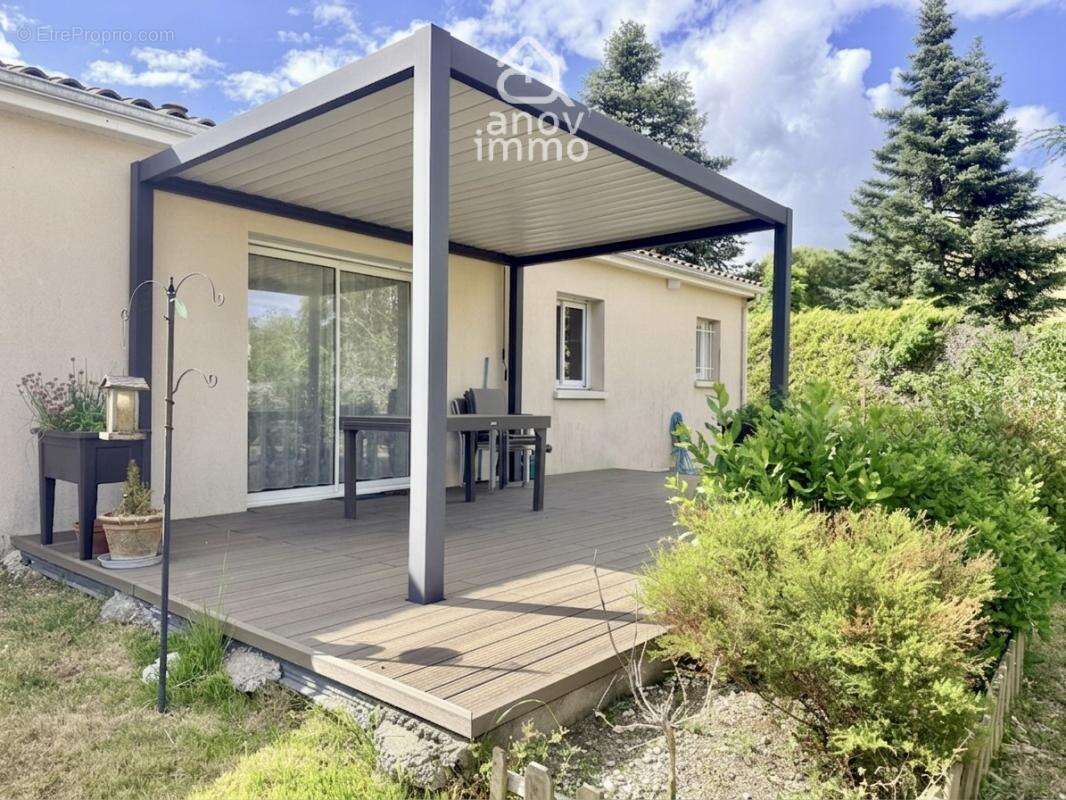 FOUQUEBRUNE - Pavillon de plain pied avec garage et grand te - photo 13