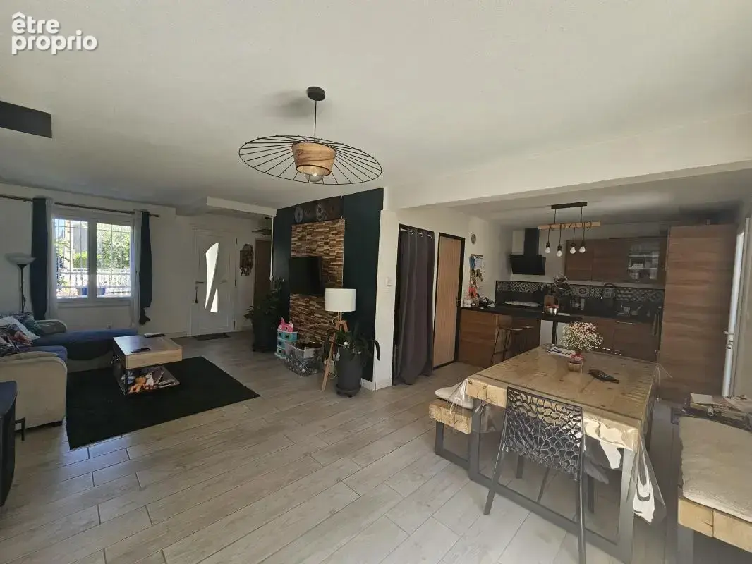 Maison 91 m² à Marguerittes  - photo 4