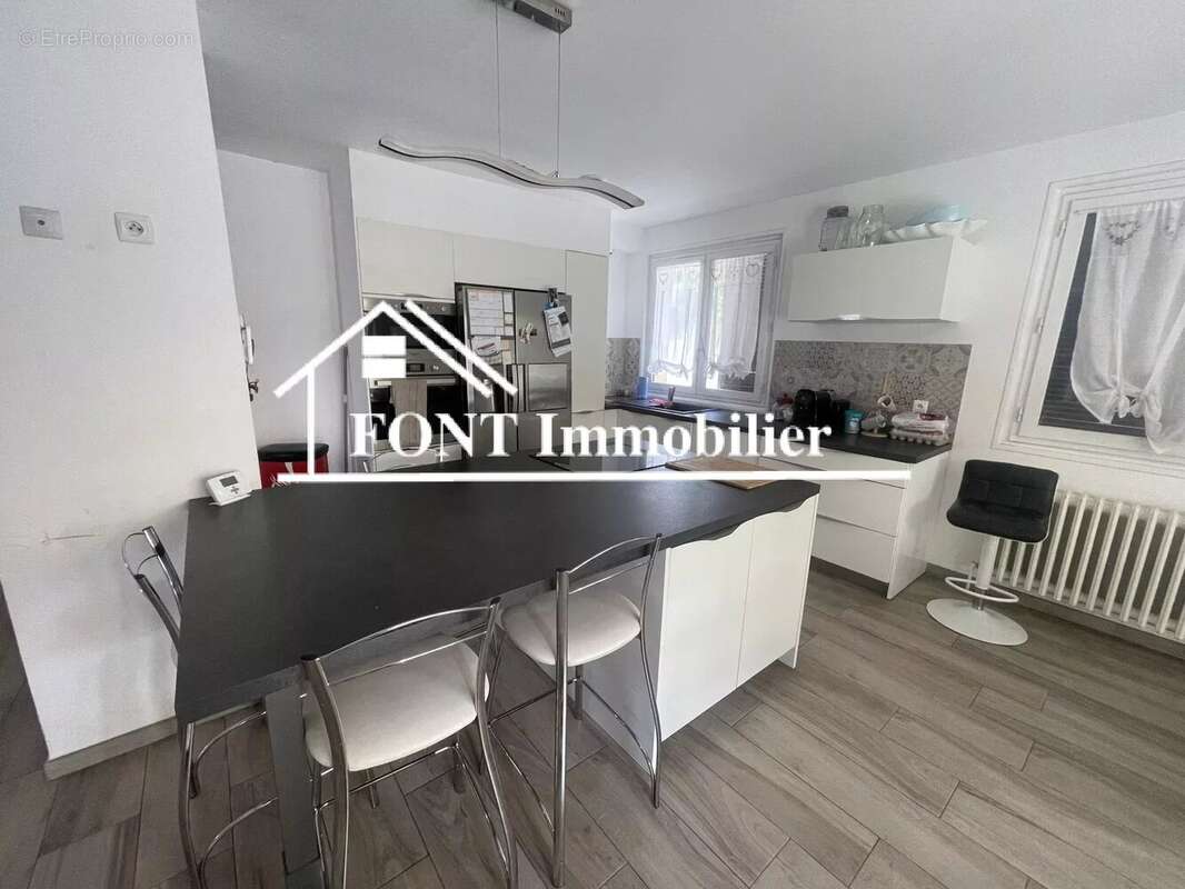 SAINT ETIENNE - Maison individuelle avec piscine et double garage - photo 3