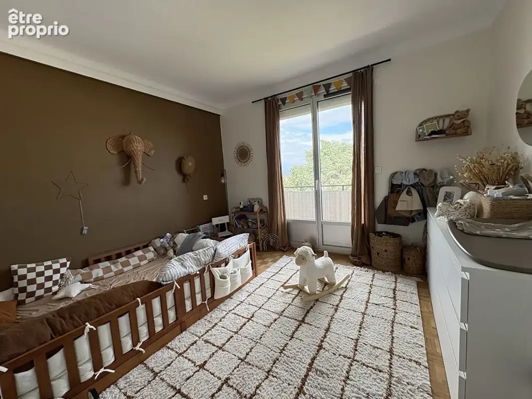 Appartement traversant 86,70 m² rénové avec goût au 6e et dernier étage avec balcons, parking et cave dans résidence de standing - photo 11