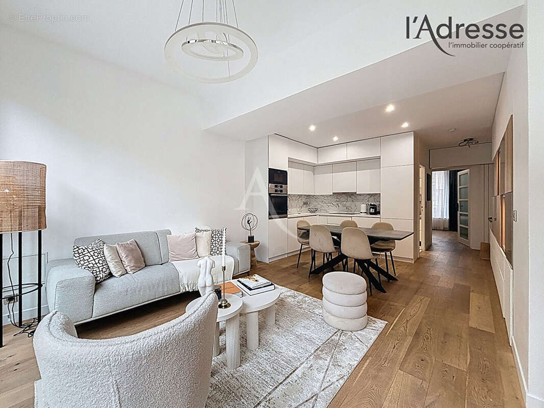 Appartement à SURESNES