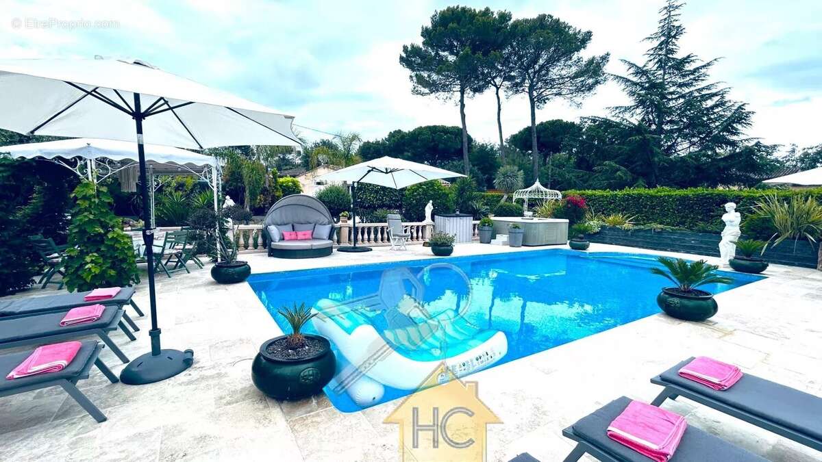 Maison à MOUANS-SARTOUX