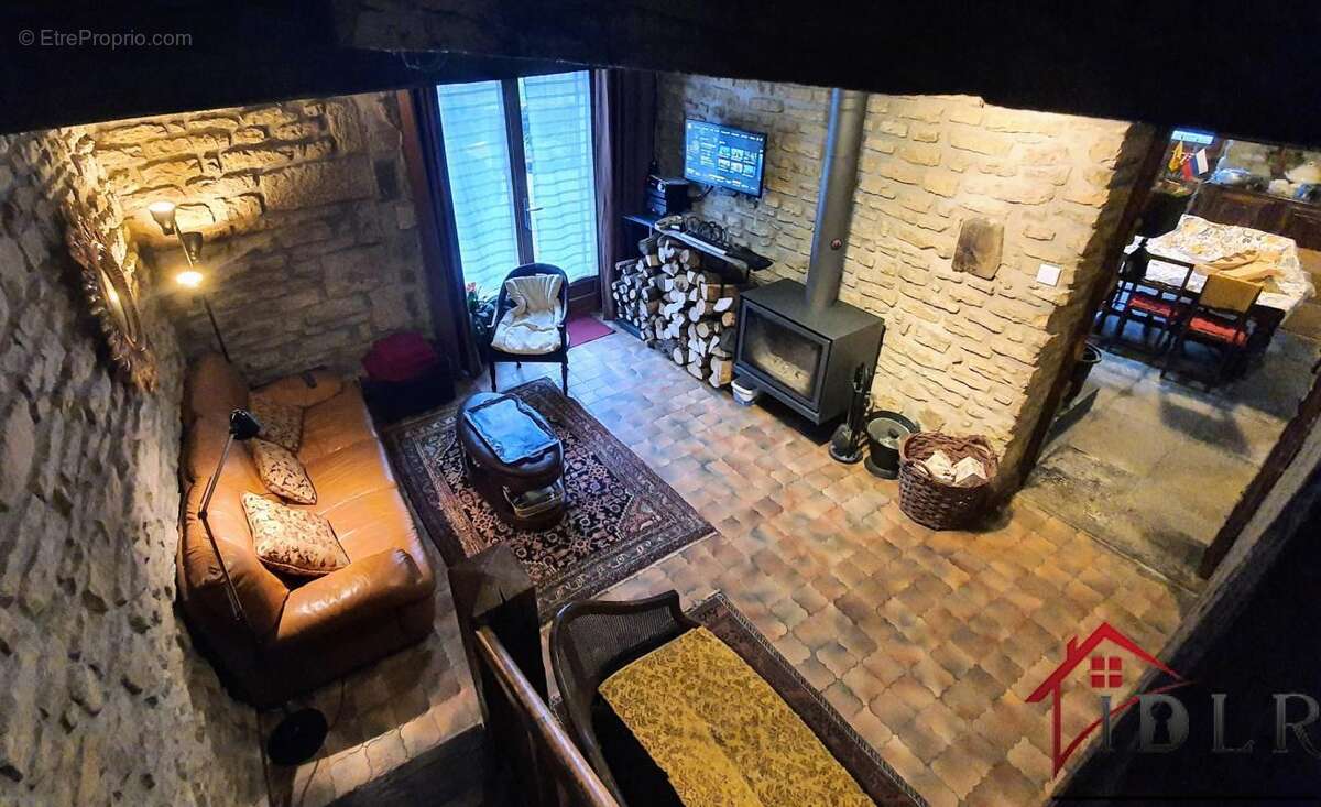 Maison à MACORNAY