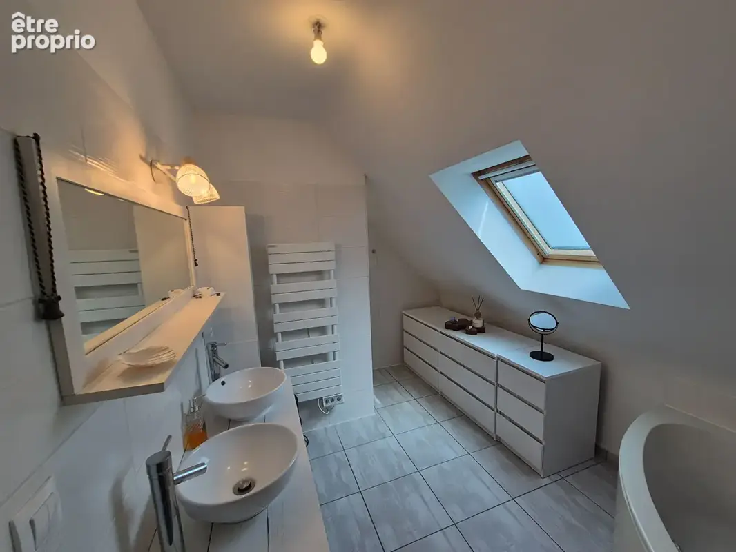 SAINT SAUVEUR (29400) - Maison 5 pièces 110 m2 - photo 12