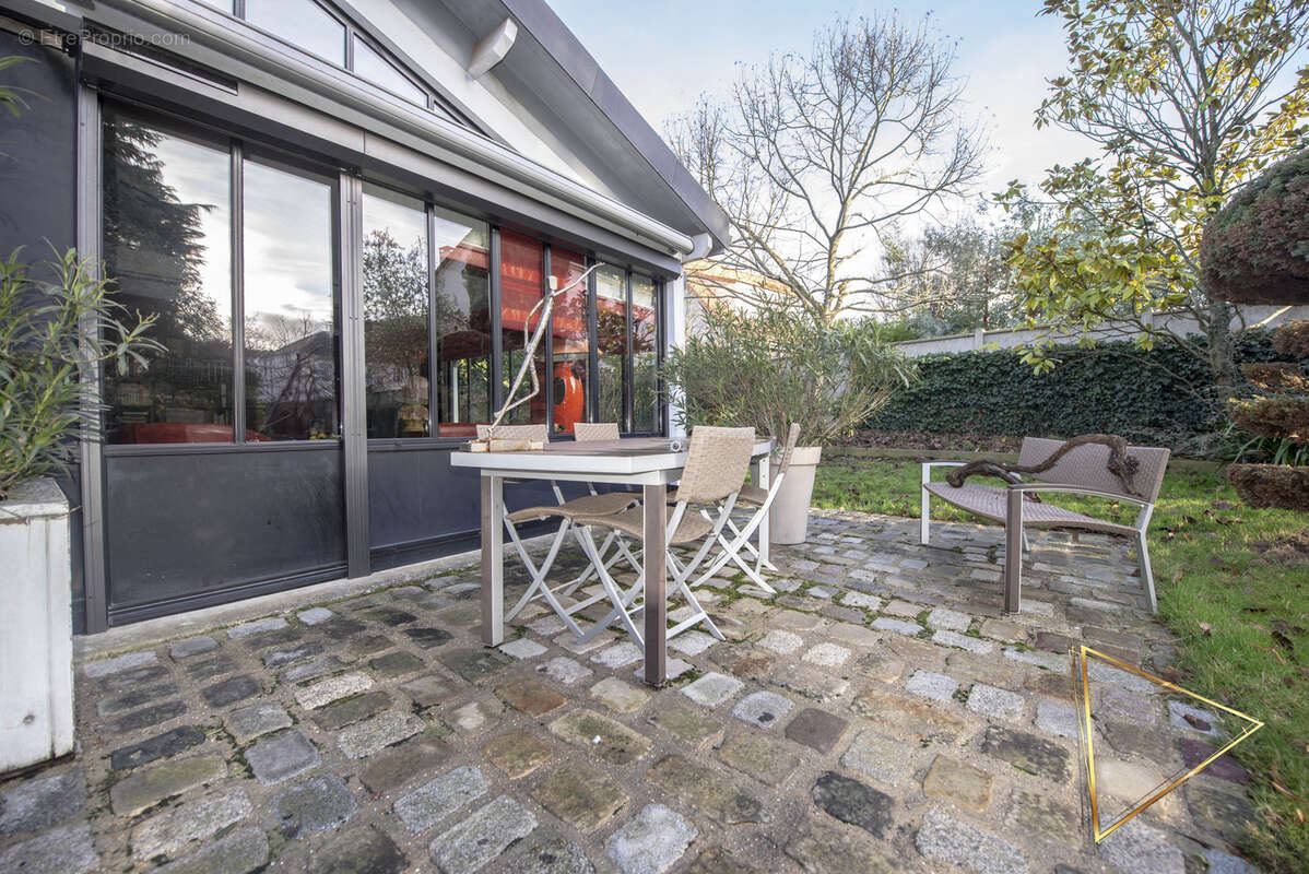 Maison à LIMEIL-BREVANNES