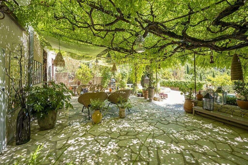 Maison à FIGANIERES