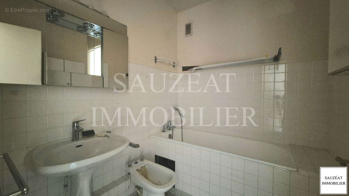 Appartement à MONTROUGE