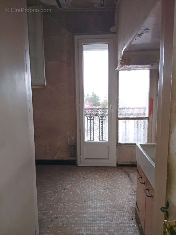 Appartement à LES LILAS