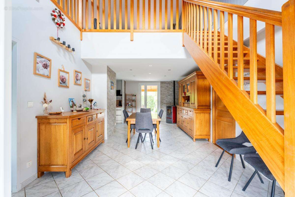 Maison à PONTCHARRA-SUR-TURDINE