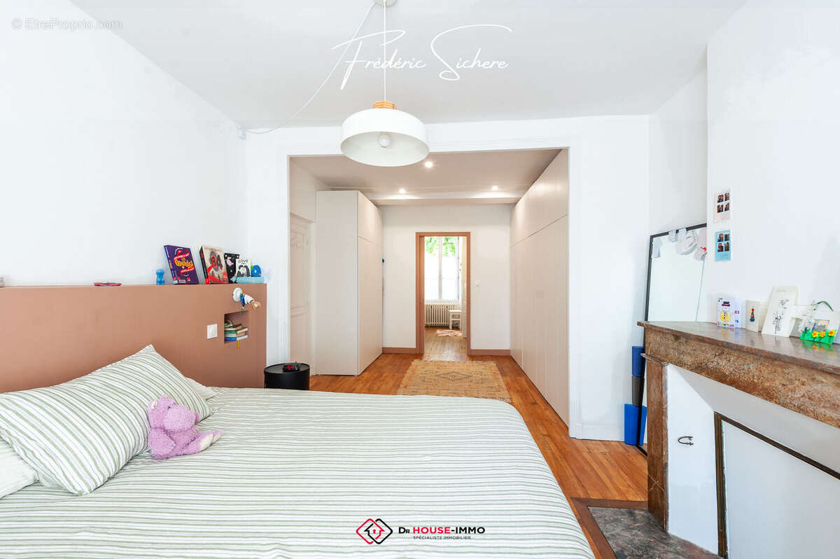 Maison 170 m² à Niort  - photo 7