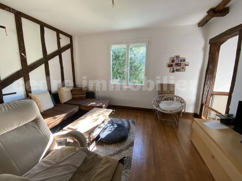 8dc6b2cd-b6d8-4fc9-9cba-187d46a419aa - Maison à ORLEANS