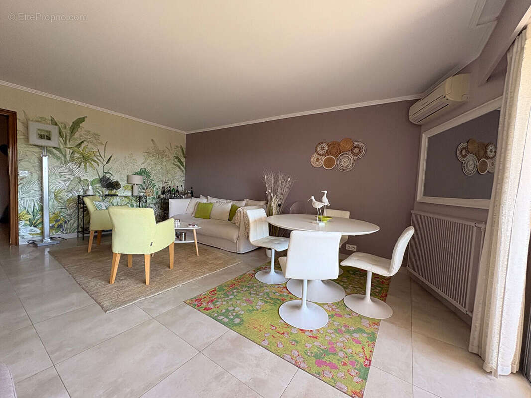 Appartement à SAINT-RAPHAEL