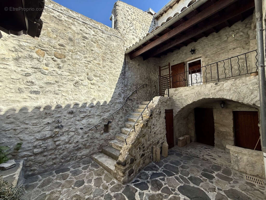 Maison à BAIX