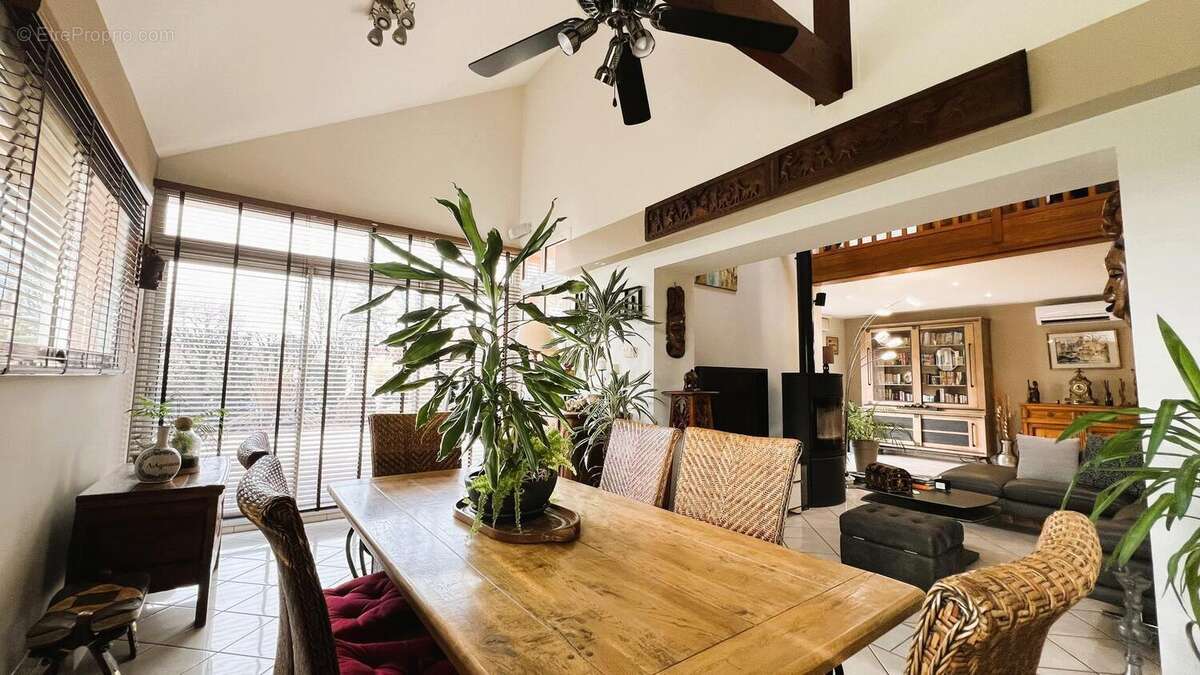 Photo 6 - Maison à CHARBONNIERES-LES-BAINS