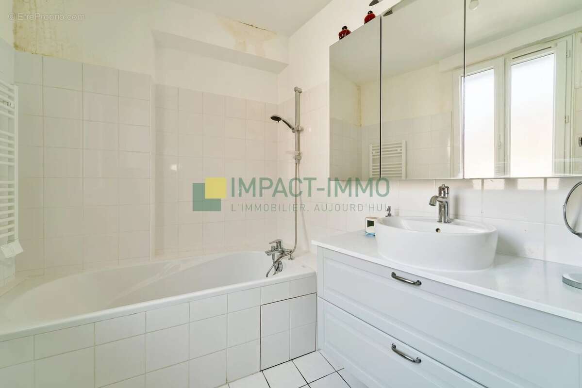 Appartement à COLOMBES