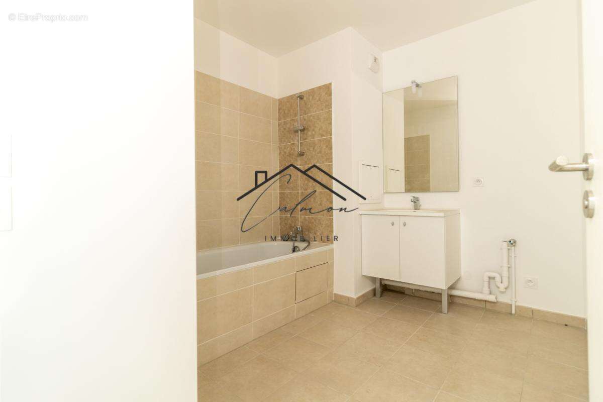 Appartement à LE BLANC-MESNIL