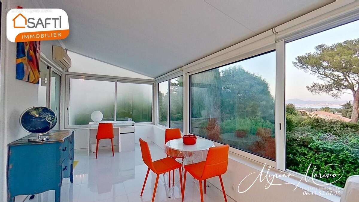 Photo 2 - Maison à FREJUS