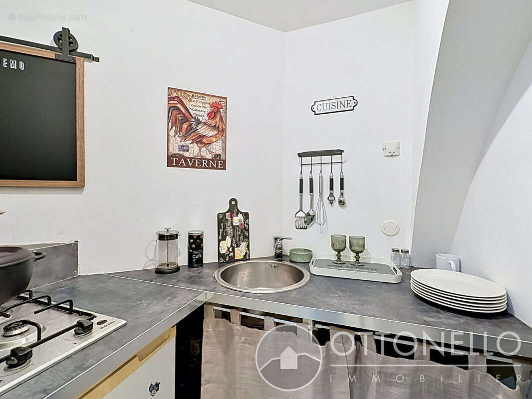 Maison à ROQUEBRUNE-SUR-ARGENS