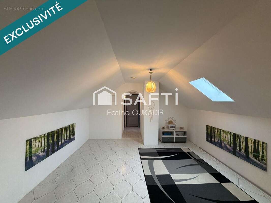 Maison 134 m² à Florange  - photo 4