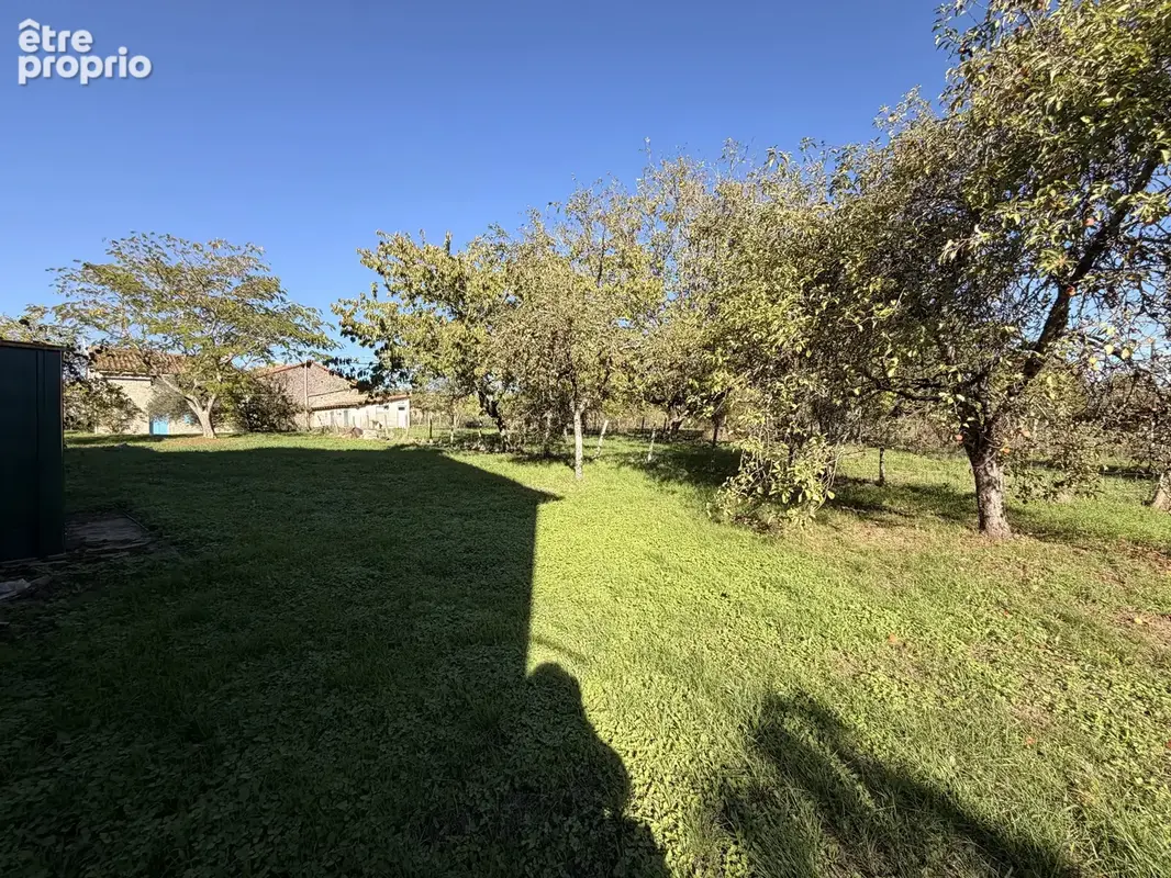Charmante maison de campagne avec vue sur la vallée et jardin de plus de 800 m² - photo 19