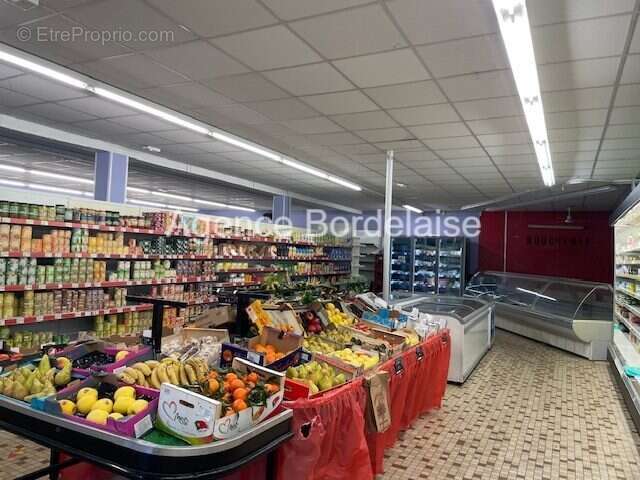 Commerce à LANDIRAS