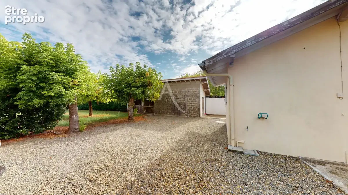 Villeneuve-de-Marsan ? Maison familiale rénovée avec jardin arboré - photo 12