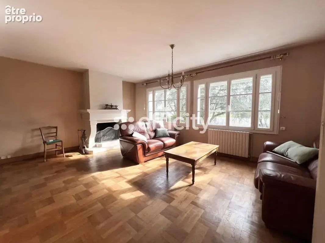 Maison 140 m² à Joue-Les-Tours  - photo 2