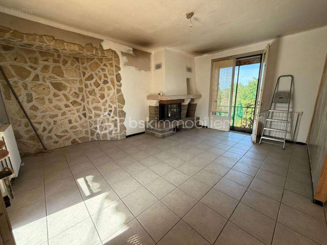 Maison à SAINT-CHRISTOL-LES-ALES