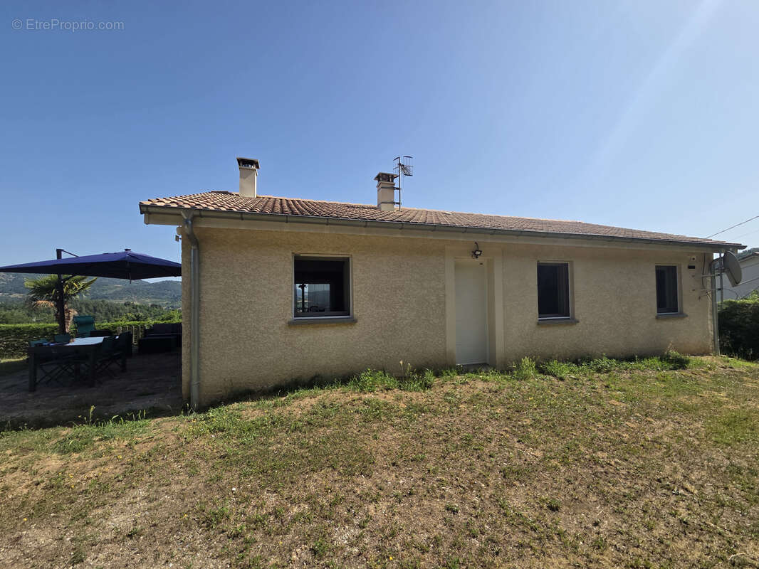 Maison à LE CRESTET