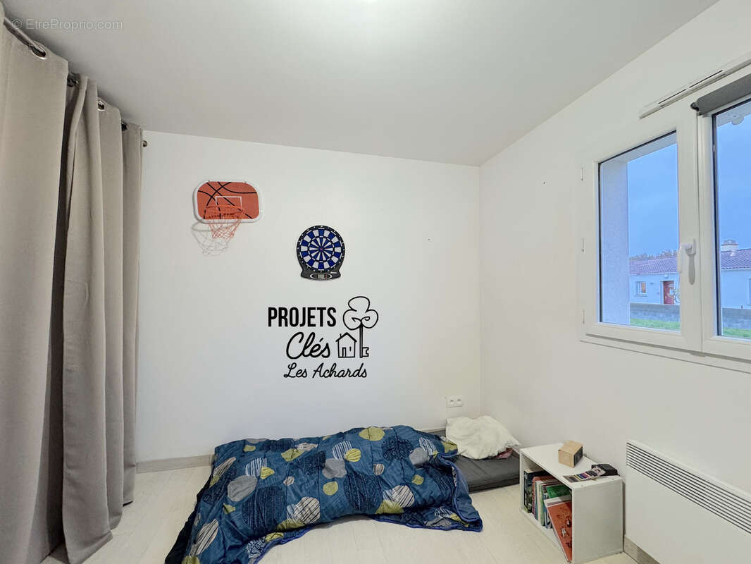 Maison à BEAULIEU-SOUS-LA-ROCHE