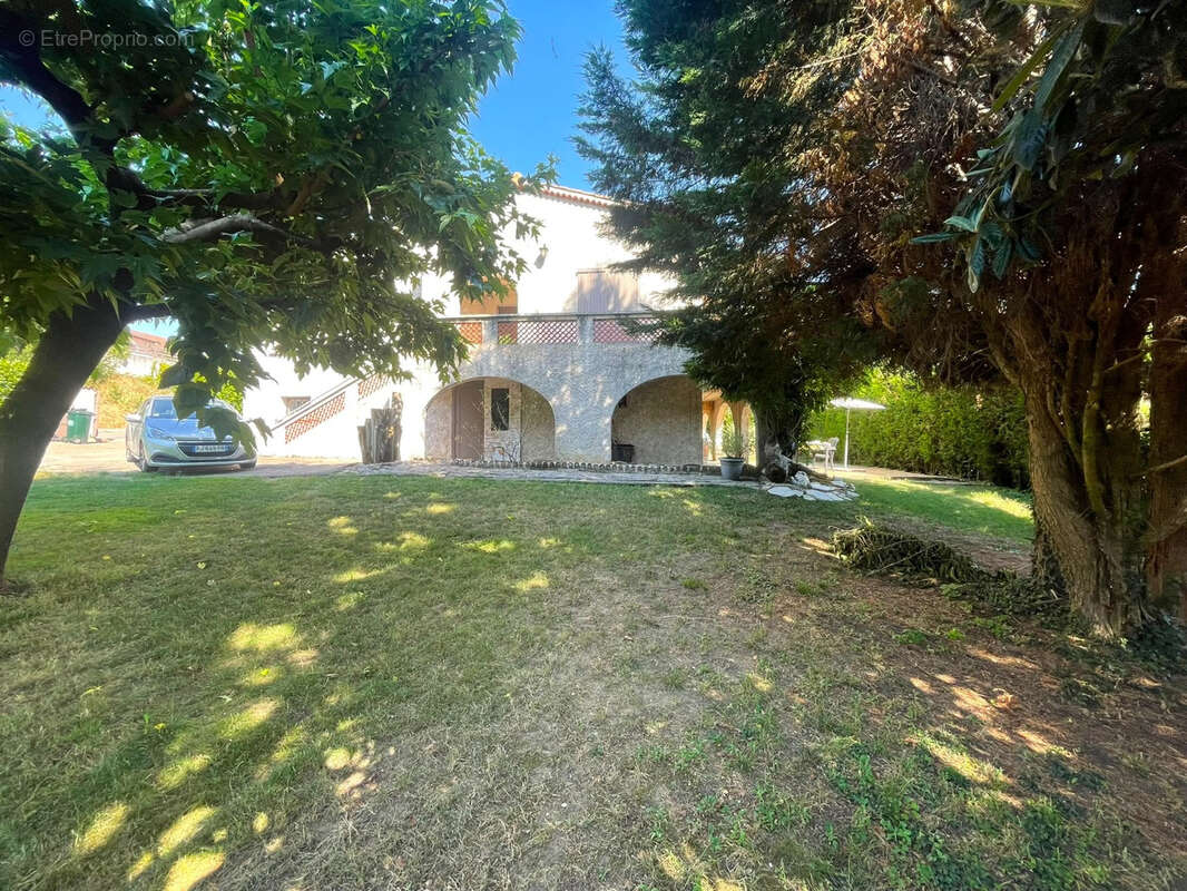 Maison à SALAISE-SUR-SANNE