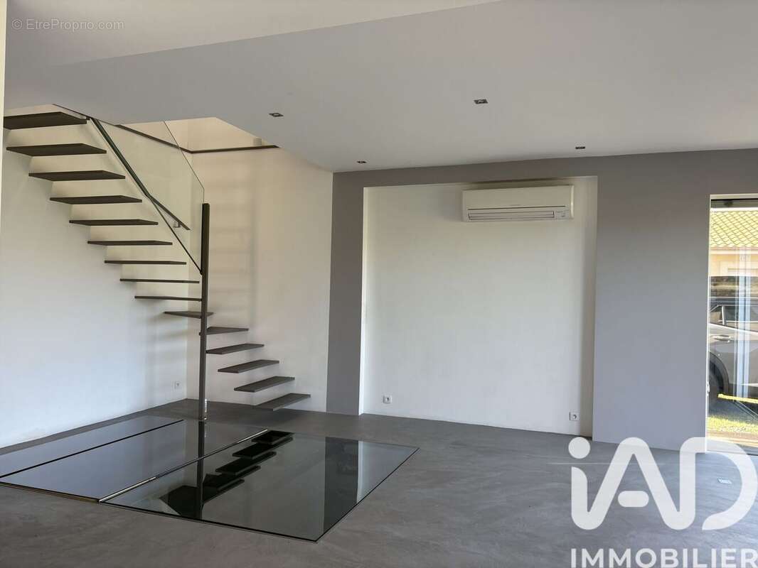 Photo 4 - Maison à AMBARES-ET-LAGRAVE