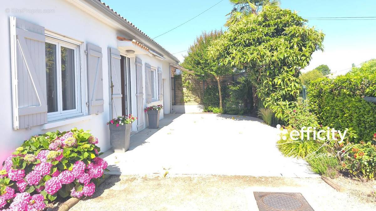 Maison à DAMVIX