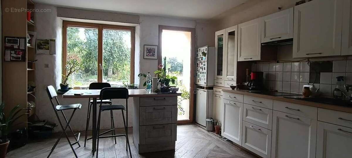 Maison en pierre 3 chambres hangar - photo 9