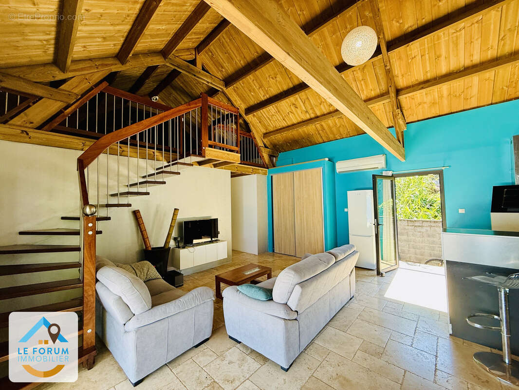 Saint pierre 97410 - villa avec piscine - belles prestations - très bien située - condé - accès rapide 4 voies - photo 5