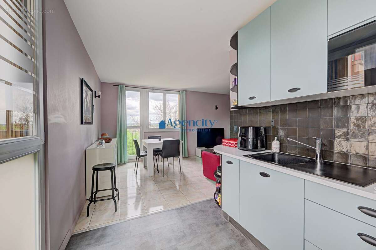Appartement 62 m² à Noisy-Le-Grand  - photo 9