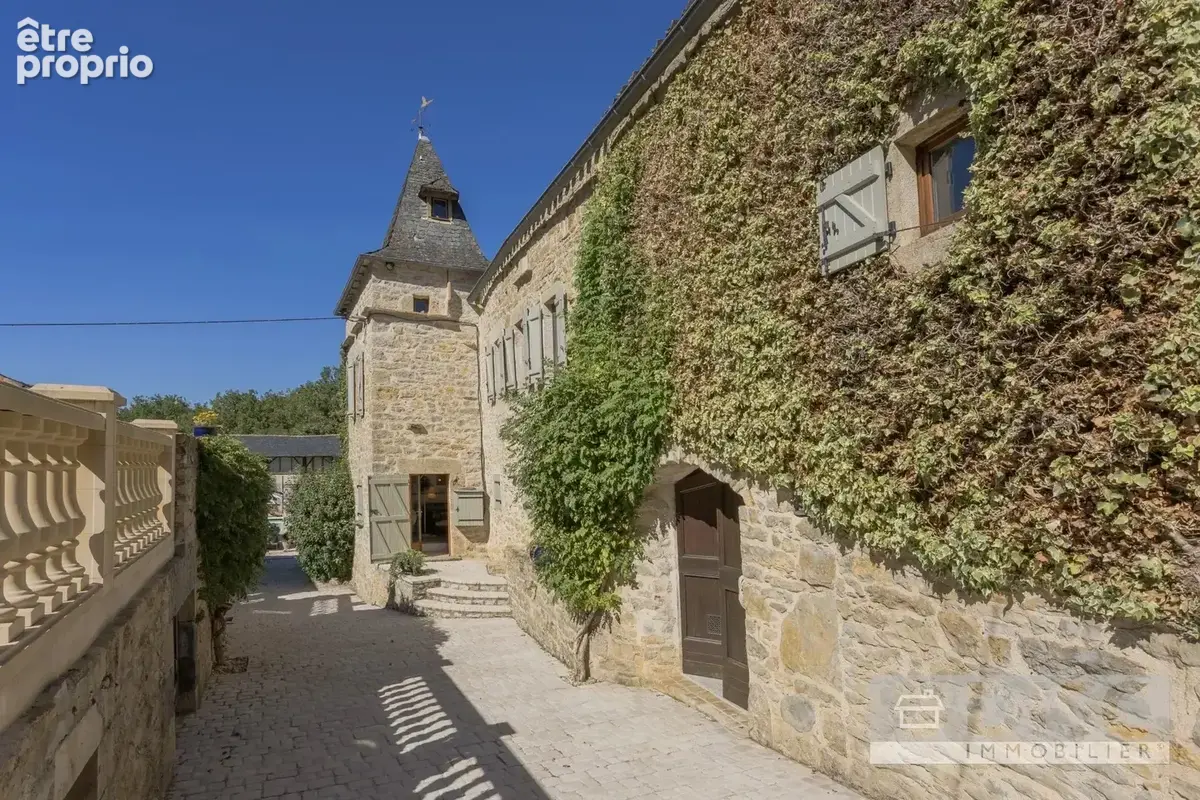 Propriété de charme avec piscine, jacuzzi et 7 hectares dans un environnement préservé - photo 27