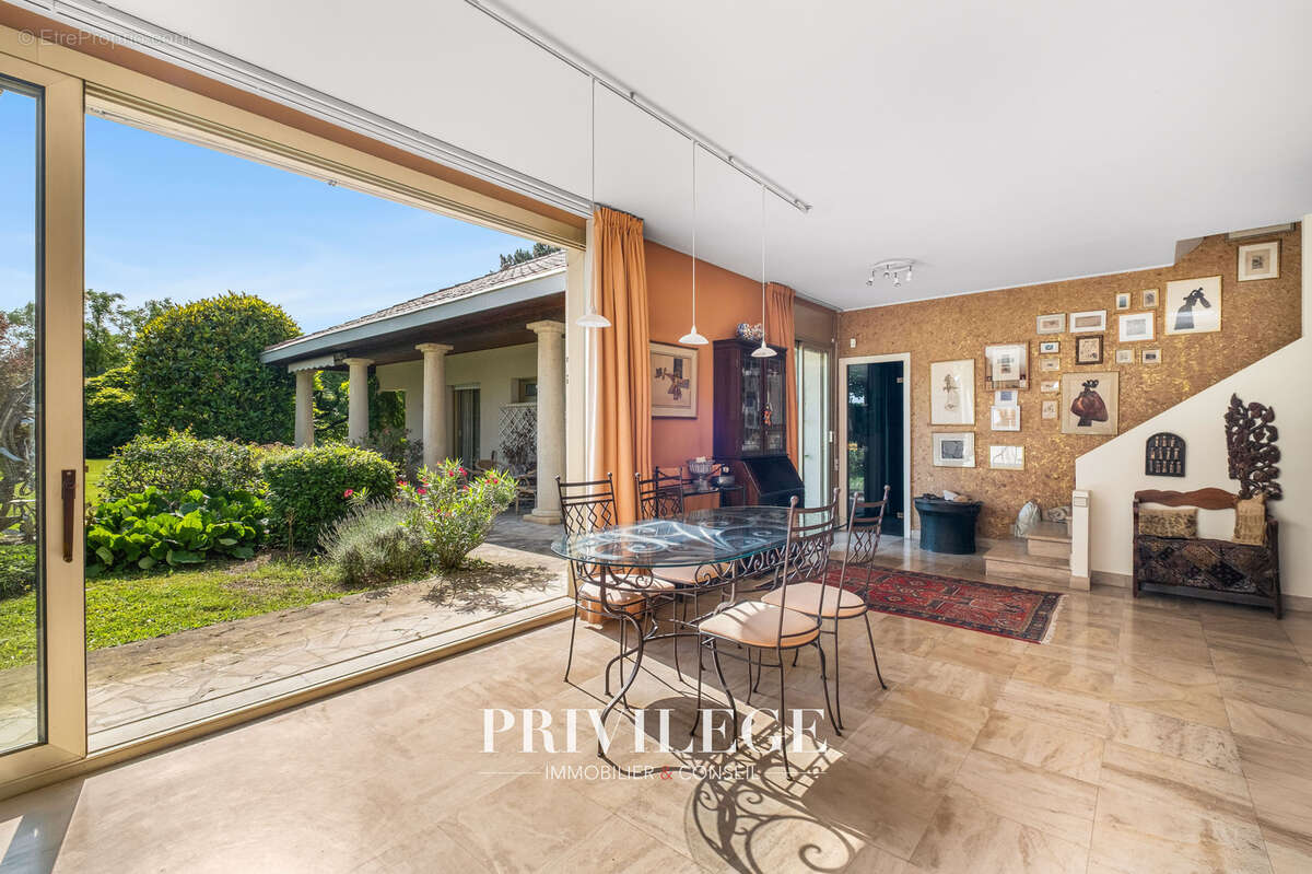 Maison à SAINT-DIDIER-AU-MONT-D&#039;OR