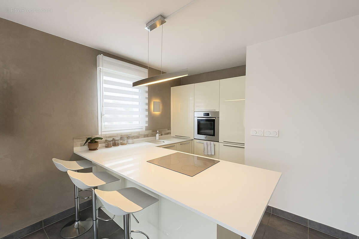 Appartement à VETRAZ-MONTHOUX