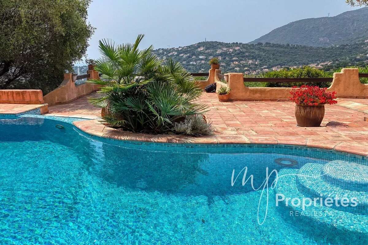 Maison à CAVALAIRE-SUR-MER