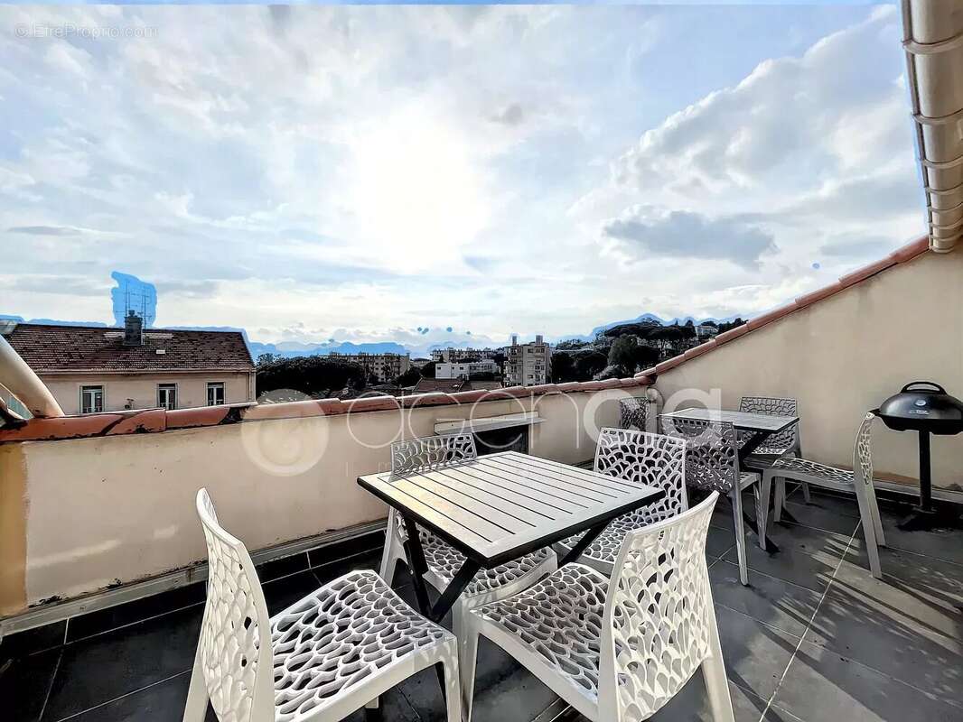 Appartement à CANNES