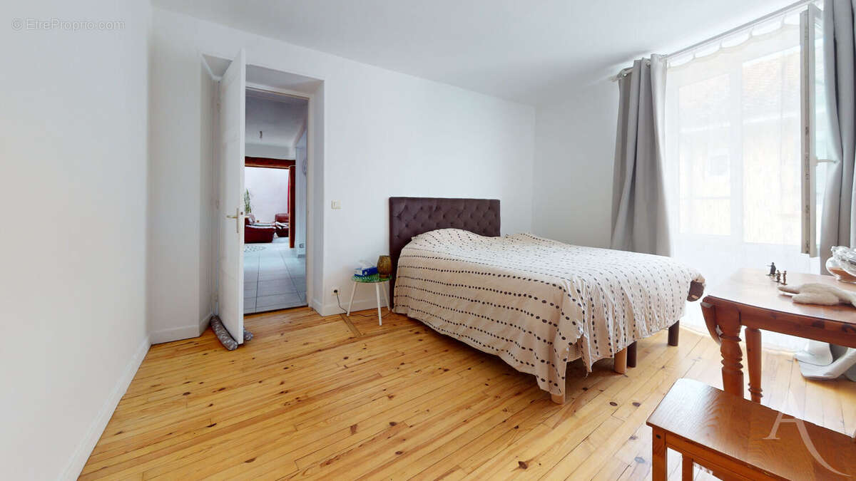 exclusivité Izeaux, maison de 9 pièce(s) 258 m2 - photo 12